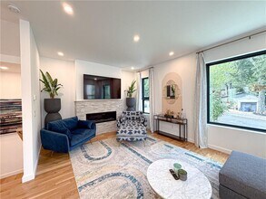 825 Barnett St NE in Atlanta, GA - Building Photo - Building Photo