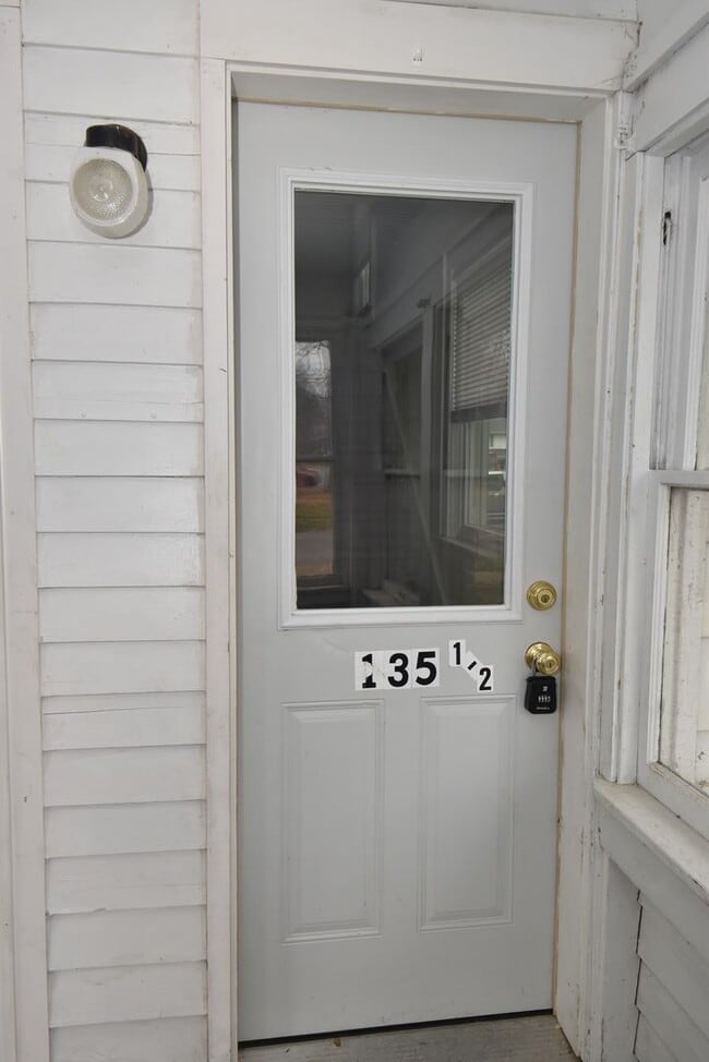 135 E Eckman St in South Bend, IN - Building Photo - Building Photo