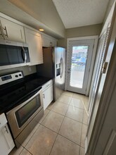 3249 Sandy Shore Ln in Kissimmee, FL - Building Photo - Building Photo