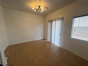 8690 Horizon Wind Ave in Las Vegas, NV - Building Photo - Building Photo