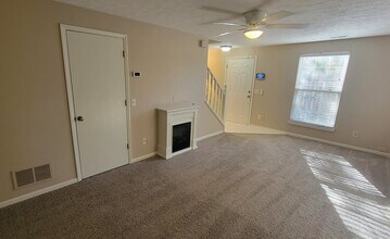 382 Waterside Avenue in Canal Fulton, OH - Building Photo - Building Photo