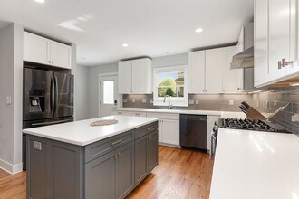 219 Northwood Cir in Durham, NC - Building Photo - Building Photo