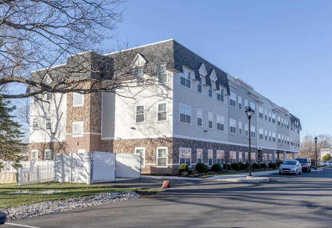 Baypointe at Keyport Apartments in Keyport, NJ - Building Photo - Building Photo