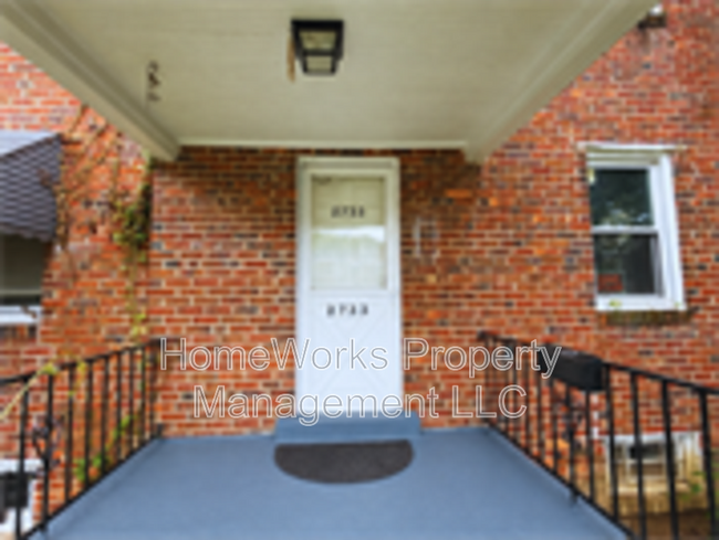 property at 2733 Ellicott Driveway