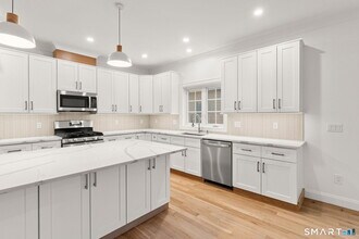 100 New England Ave in Fairfield, CT - Building Photo - Building Photo