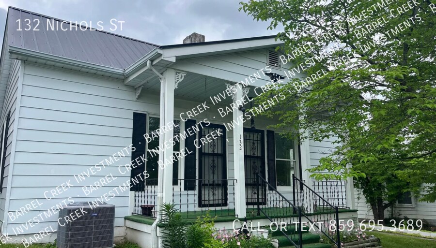 132 Nichols St in Danville, KY - Building Photo