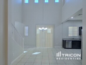 1367 Country Club Dr in Mesa, AZ - Building Photo - Building Photo
