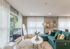 2424 Lyndale Ave S, Unit ID1250777P in Minneapolis, MN - Building Photo