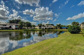 7911 Eastlake Dr, Unit 6H in Boca Raton, FL - Building Photo - Building Photo