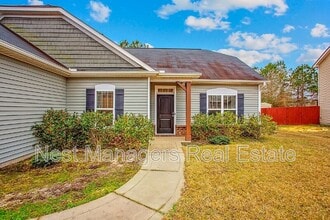 450 Roanoke Dr in Raeford, NC - Foto de edificio - Building Photo