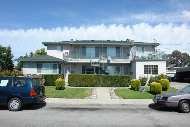 2206 A-D Deborah Dr in Santa Clara, CA - Foto de edificio - Building Photo