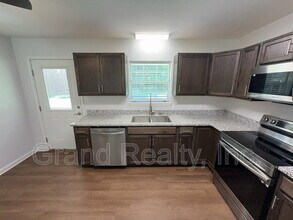 6221 Fox Run St in Milton, FL - Building Photo - Building Photo