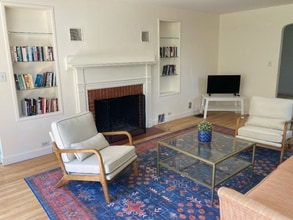 47 Florence St in Hudson, MA - Foto de edificio - Building Photo