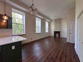 1621 S 11th St, Unit D in St. Louis, MO - Foto de edificio - Building Photo