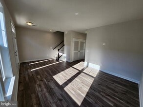113 Beatson St in Fredericksburg, VA - Foto de edificio - Building Photo