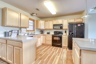 3530 McLaughlin Dr in Lincoln, NE - Building Photo - Building Photo