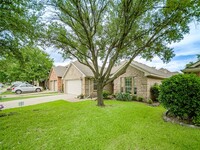 2657 Red Spruce Dr in Little Elm, TX - Foto de edificio - Building Photo