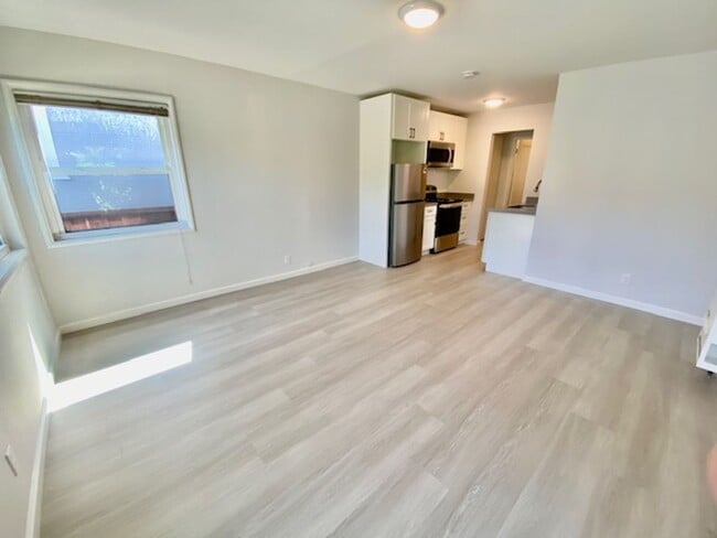 1035-1035 Taylor Ave in Alameda, CA - Building Photo - Building Photo