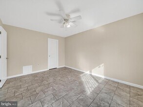 3111 Naylor Rd SE in Washington, DC - Foto de edificio - Building Photo