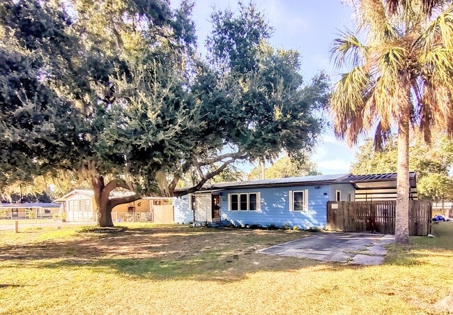 property at 163 Buchanan Cir