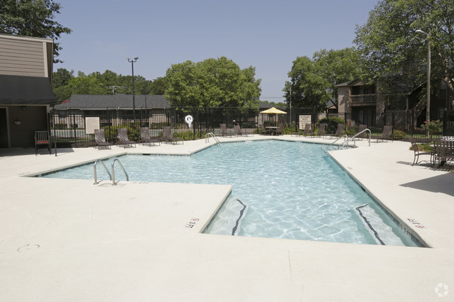 Haywood Pointe Apartments