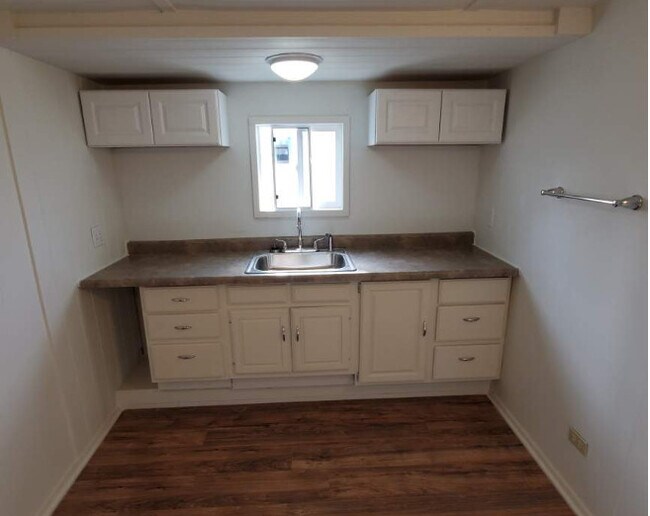 4847 W Kimberly Rd Apartments and Nearby Davenport Apartments For Rent Davenport, IA