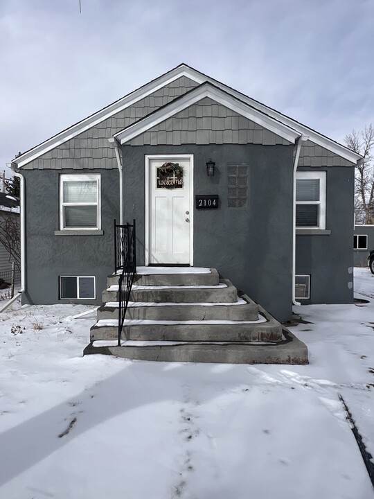 2104 E 12th St in Cheyenne, WY - Building Photo