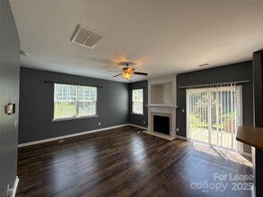 4819 Abercromby St in Charlotte, NC - Building Photo - Building Photo