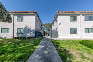 The Grand at Vista Village