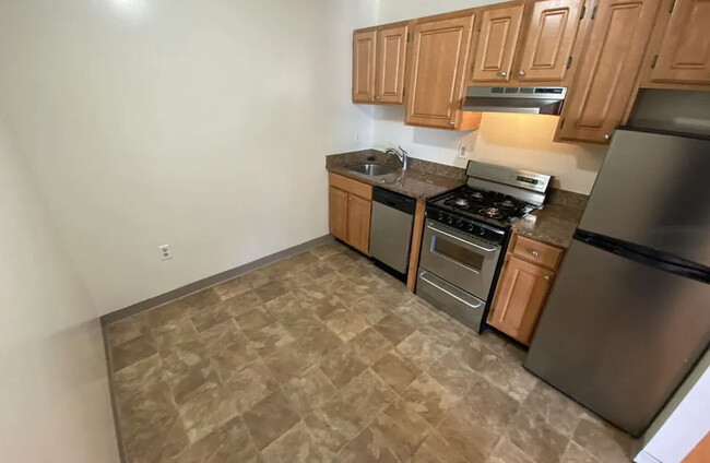 property at 382 Dorchester St