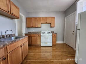 5350 W Division St, Unit 2R in Chicago, IL - Building Photo - Building Photo