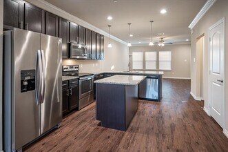 2721 Vine Ct in Denton, TX - Building Photo - Building Photo