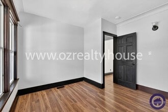 834 Oak St in Toledo, OH - Building Photo - Building Photo