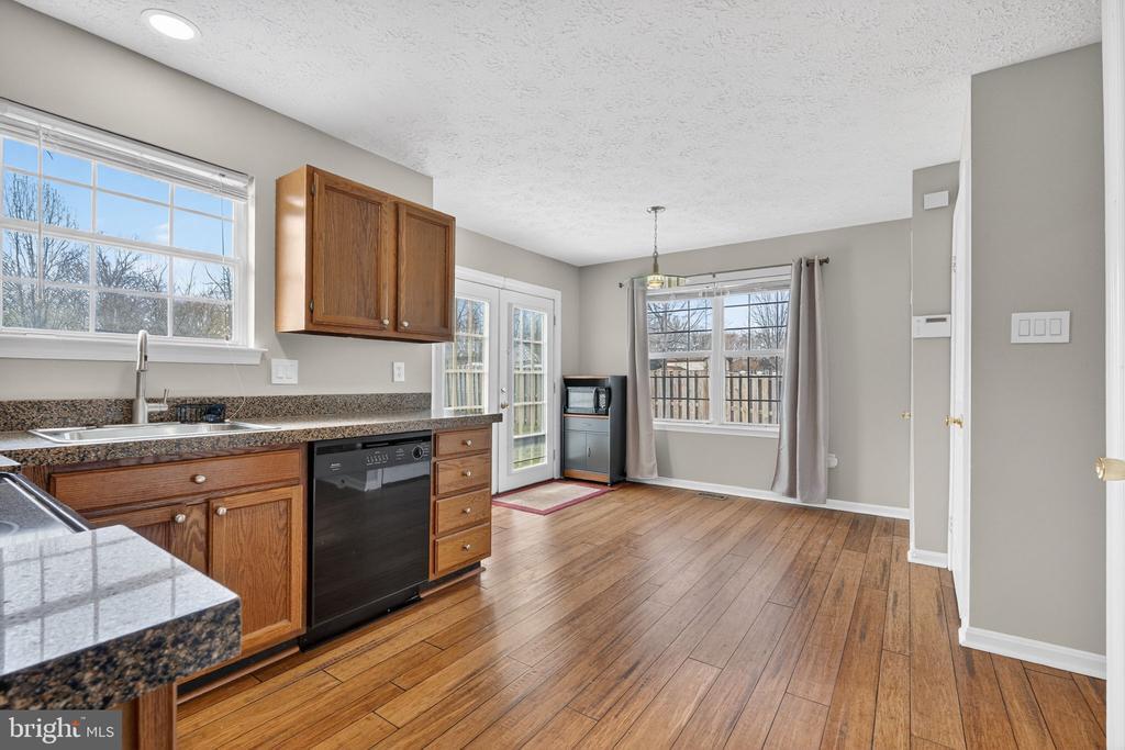 8813 Francesca Dr in Clinton, MD - Building Photo