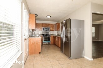 1442 Natural Pine Trail in Conroe, TX - Foto de edificio - Building Photo