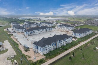 Ascend Ventana Lakes in Katy, TX - Building Photo - Building Photo