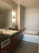 900 S Las Vegas Blvd in Las Vegas, NV - Building Photo - Building Photo