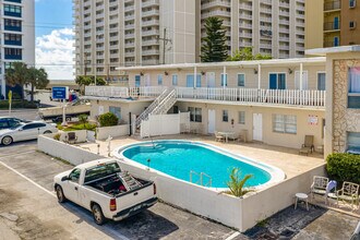 SeaPointe Condominium Association in Pompano Beach, FL - Building Photo - Building Photo
