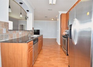 1711 Old Spanish Trl, Unit 405 in Houston, TX - Building Photo - Building Photo