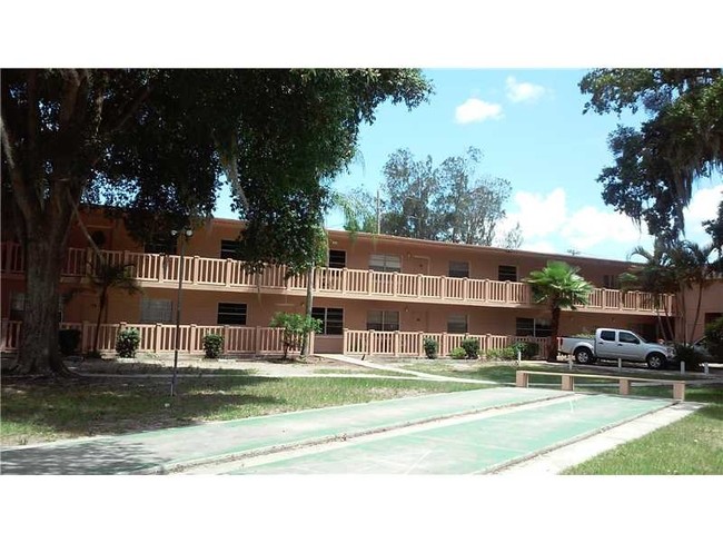 Highlands View Apartments in Sebring, FL - Foto de edificio - Building Photo