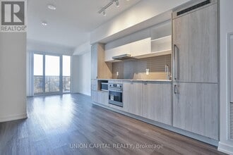 138 Downes St in Toronto, ON - Building Photo - Building Photo