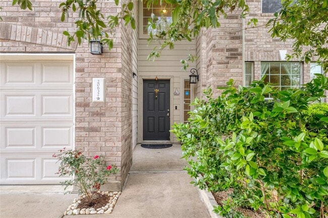 property at 20632 Farm Pond Ln