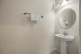 7023 Buroak Ct in Jacksonville, FL - Building Photo - Building Photo