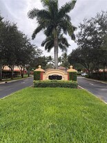 3340 Palomino Dr in Hollywood, FL - Building Photo