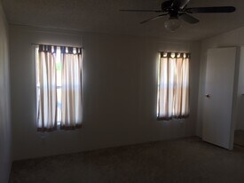 4235 Whispering Oak Way in Paso Robles, CA - Building Photo