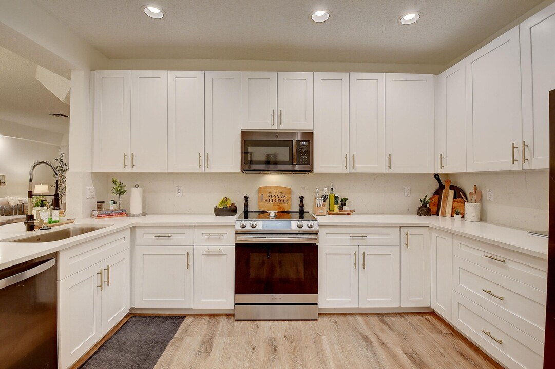 9892 Summerbrook Terrace in Boynton Beach, FL - Building Photo