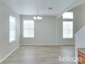 18521 Mammoth Cave Blvd in Pflugerville, TX - Foto de edificio - Building Photo