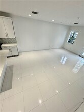 2630 NE 213th St in Miami, FL - Building Photo - Building Photo