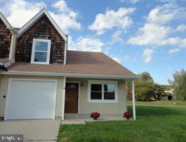 property at 6 Wedgefield Ct