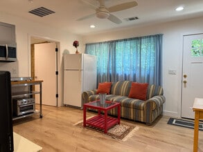 22540 Itasca St in Los Angeles, CA - Building Photo - Building Photo